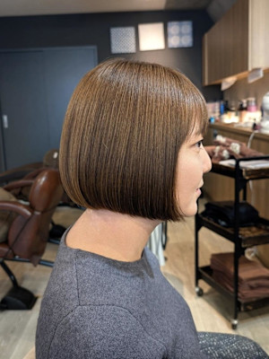 シルキーラインワンレンボブ