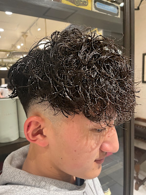 スペインカール×フェードスタイル