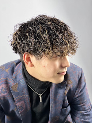 ツイストスパイラルパーマ×メッシュ