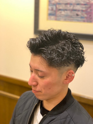 スキンフェードパーマ