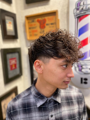 スペインカール×スキンフェード