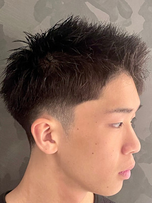 刈り上げショートスタイル