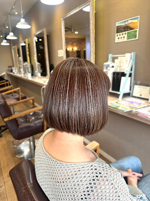 大人ショート細めハイライト白髪ぼかしくすみカラー40代50代