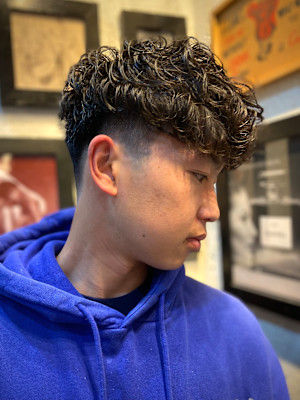 スペインカール×スキンフェード