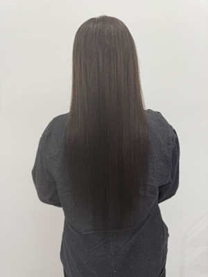 ストレートでも馴染み最高！サラツヤロング！