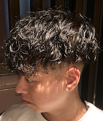 スペインカール×スキンフェード