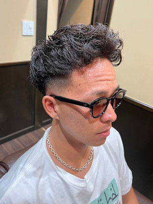 フェード×ジェットモヒカンパーマスタイル