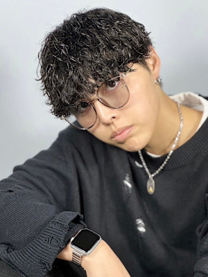 【2024年冬】ツイストスパイラルパーマ×前下がり