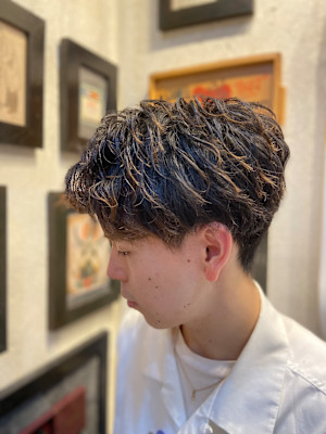 スパイラルパーマ×ツーブロック