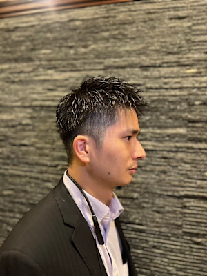 ビジネスショートヘア