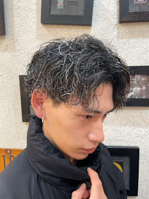 かきあげセンターパート×ツイストスパイラルパーマ