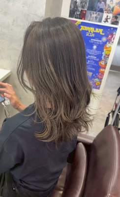 【'BEBE(ベベ)／札幌市・大通・狸小路】カラー