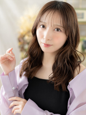 韓国風巻き透けバングこなれロングレイヤー　くすみベージュ