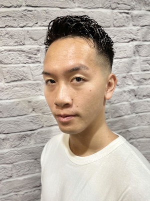 アイロンパーマ×フェードショート