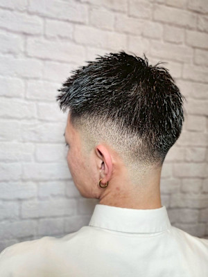 直毛でもセットのしやすいフェードスタイル