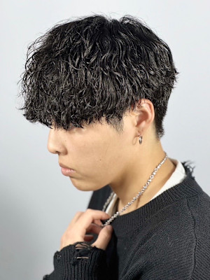 【2024年冬】ツイストスパイラルパーマ×前下がり