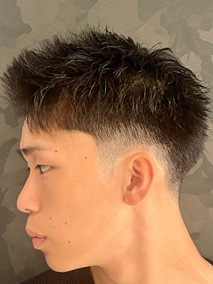 刈り上げショートスタイル