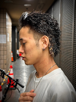 スパイキーショート×ツイストスパイラルパーマ