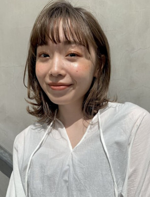 オリーブグレージュ／ミディアムレイヤー