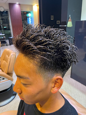 スパイキーショート×フェードカット