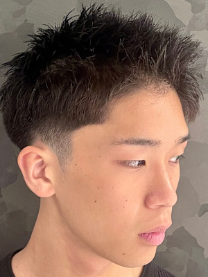 刈り上げショートスタイル