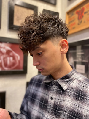 スペインカール×スキンフェード