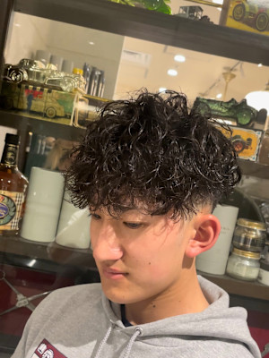 スペインカール×フェードスタイル