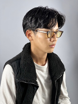 センターパート×ワンカールパーマ