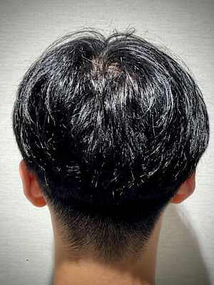 センターパートスタイル