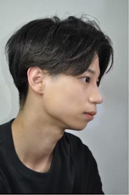 センターパートスタイル