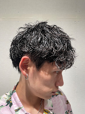 波巻きパーマスタイル