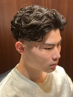 ウェーブパーマ×ローフェード