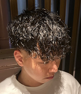 スペインカール×スキンフェード