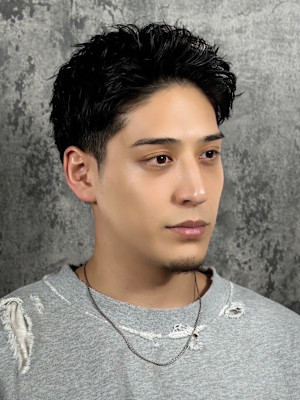 刈り上げないスパイキーショート