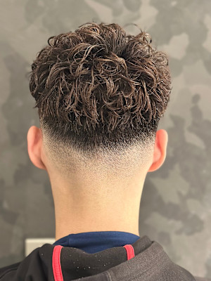 スペインカール×スキンフェード