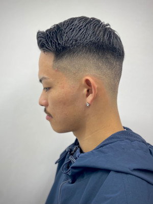 スキンフェード×フェザーアップ