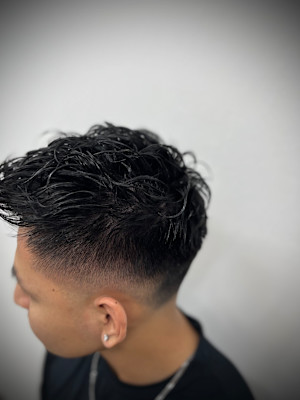 海外風スキンフェード