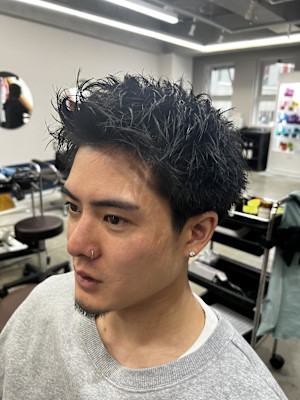 スパイキーショート