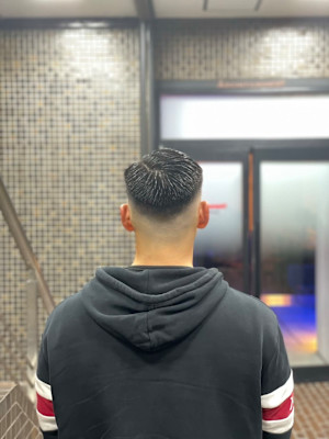 七三スキンフェード