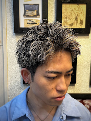 スパイキーショート