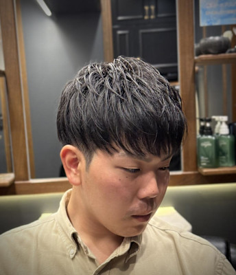 メンズ　マッシュ　刈り上げ　バーバー