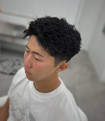 毛流れアップバング