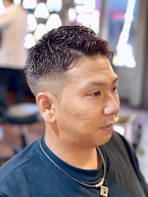 【フェード × ショート】仕事も休日もキマる万能ヘアー