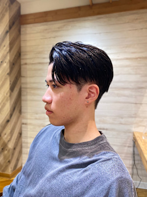 The First Carry -MENS SALON-