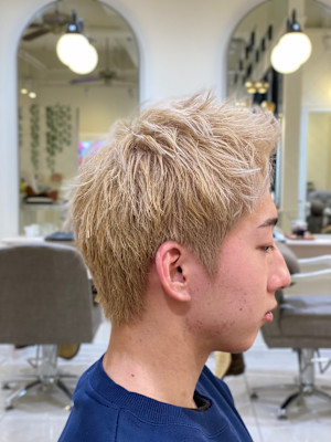 The First Carry -MENS SALON-