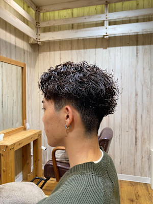 The First Carry -MENS SALON-