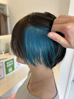 ターコイズブルー