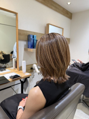 白髪ぼかし細めハイライト30代40代50代セミディ