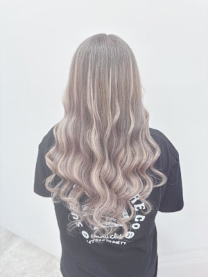 王道寒色カラー！ホワイトシルバー！