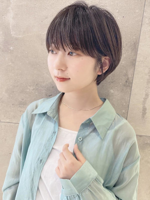 ショートボブ髪型30代40代50代前髪あり前髪無し面長丸顔